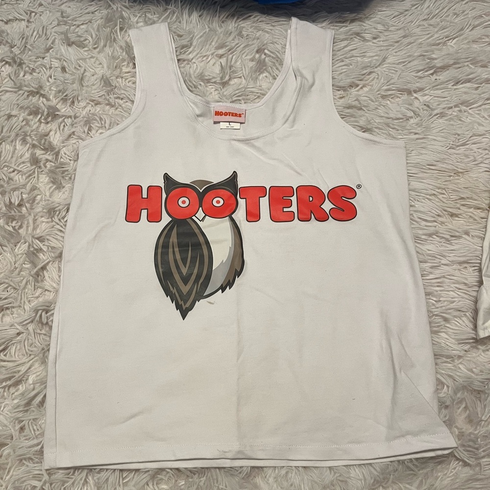 Hooters costume- Tank top and Shorts size Large